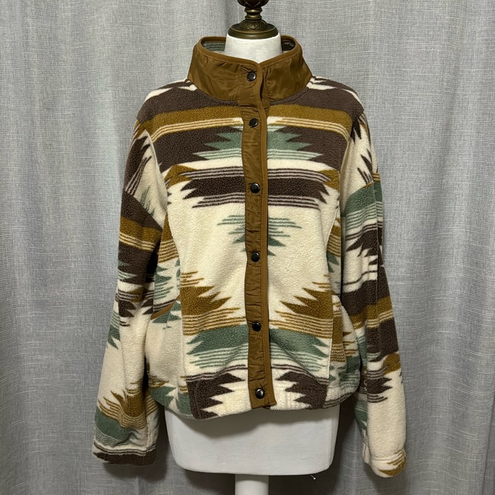 Fleece Snap Front -Aztec Print-Sz L